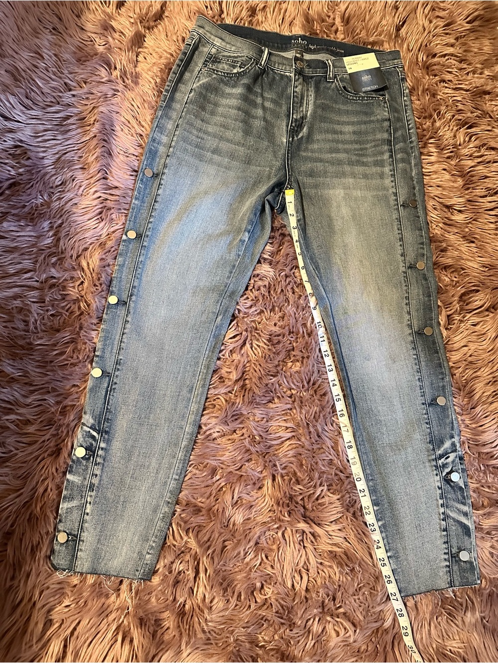 Soho Button-Trim Ankle Jeans - Light Blue